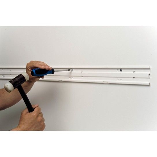 Calha FECR p/ tubos Legrand - vara 2 mt Calha FECR p/ tubos Legrand - vara 2 mt